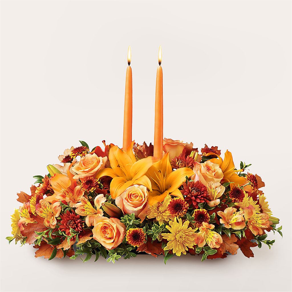 Traditions Centerpiece – Salon Diane Aubin Fleuriste Inc., Jonquiere PQ