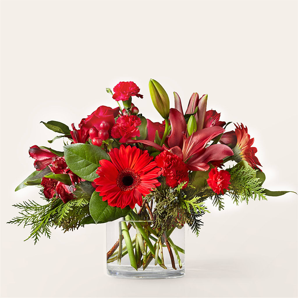 Friendsmas Bouquet – Salon Diane Aubin Fleuriste Inc., Jonquiere PQ
