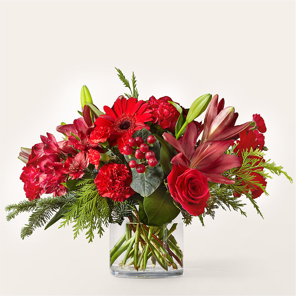 Friendsmas Bouquet – Salon Diane Aubin Fleuriste Inc., Jonquiere PQ