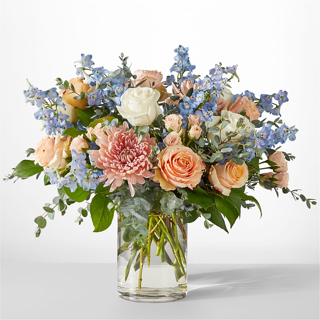 Inspired Bouquet – Salon Diane Aubin Fleuriste Inc., Jonquiere PQ