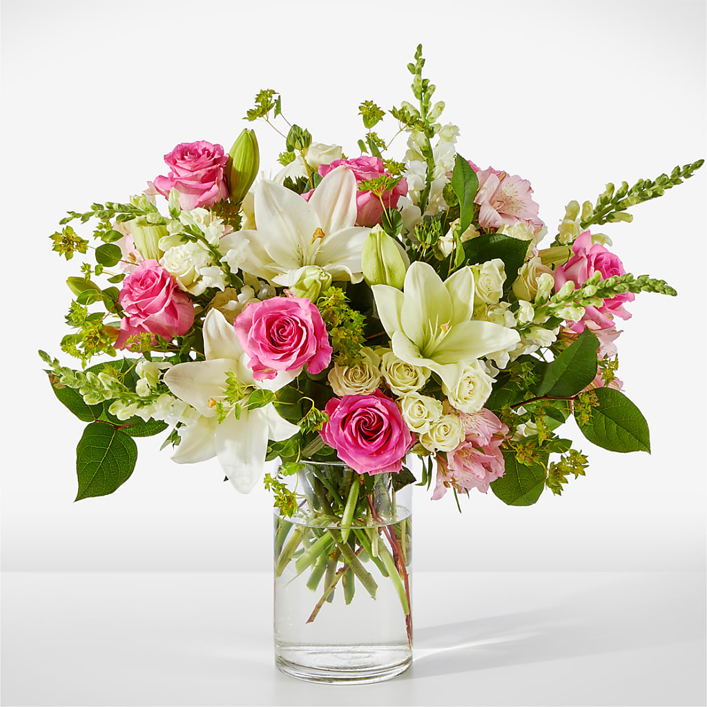 Fondly Bouquet – Salon Diane Aubin Fleuriste Inc., Jonquiere PQ