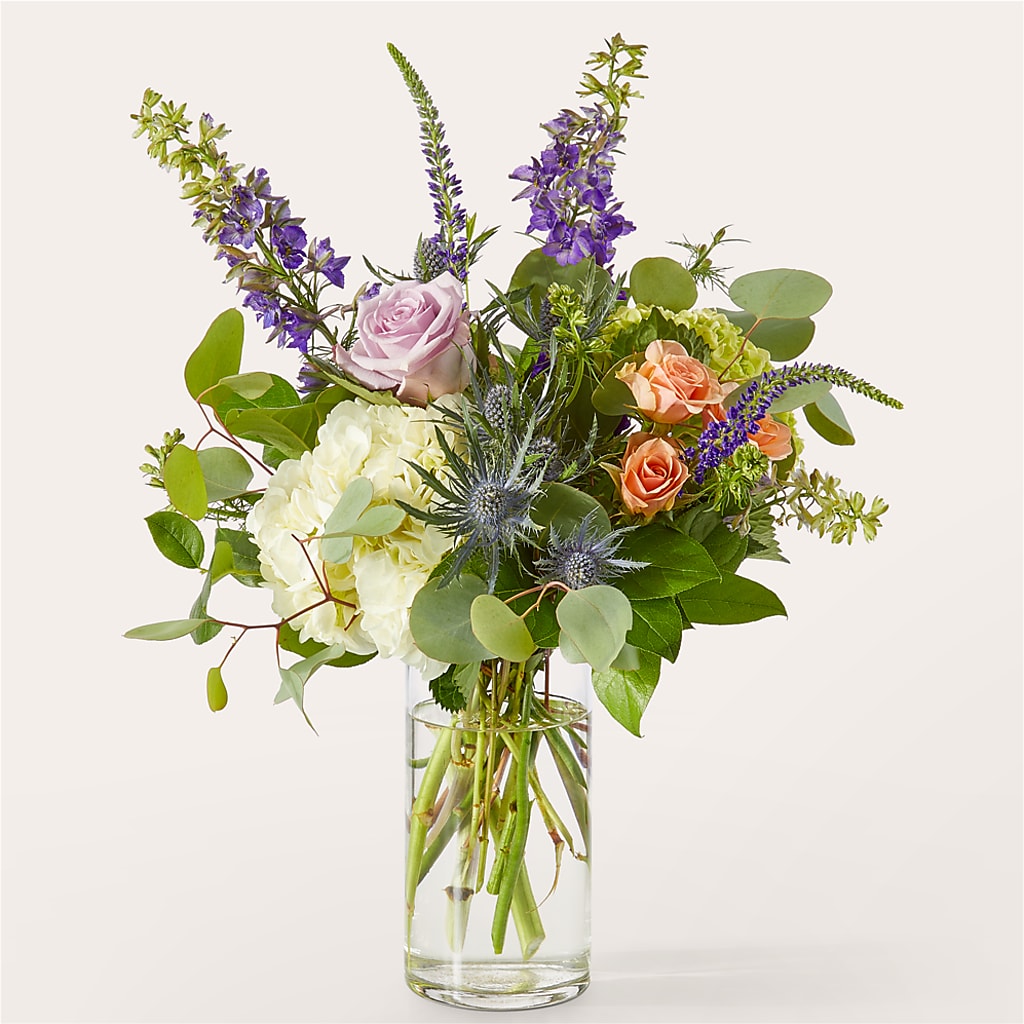 Appealing Aura Bouquet – Salon Diane Aubin Fleuriste Inc., Jonquiere PQ