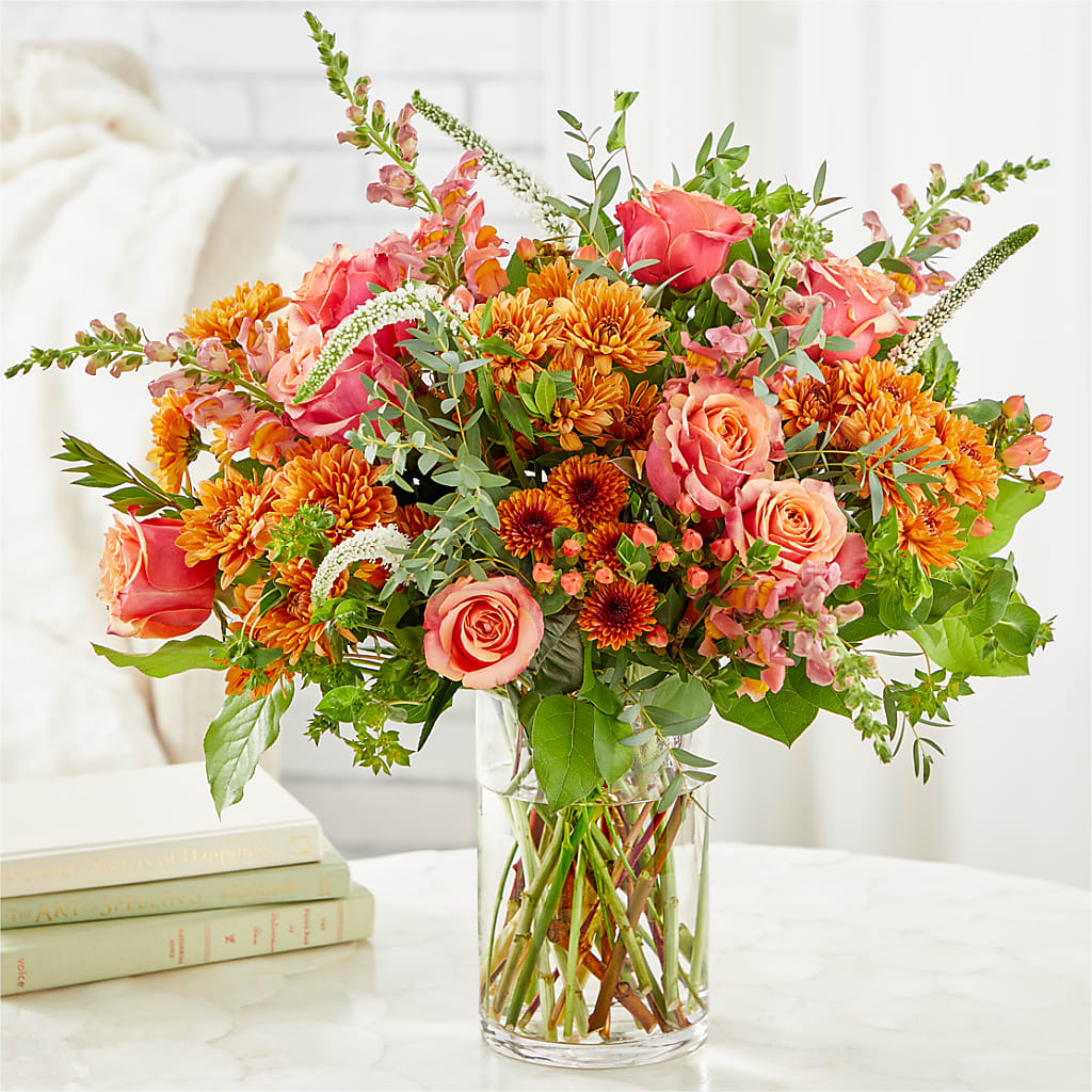 Leafy Trails Bouquet – Salon Diane Aubin Fleuriste Inc., Jonquiere PQ