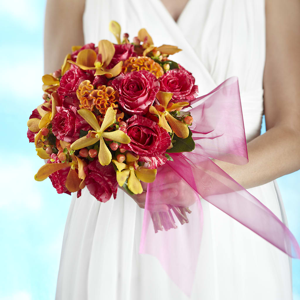 Brilliant Shades of Love Bouquet – Salon Diane Aubin Fleuriste Inc., Jonquiere PQ