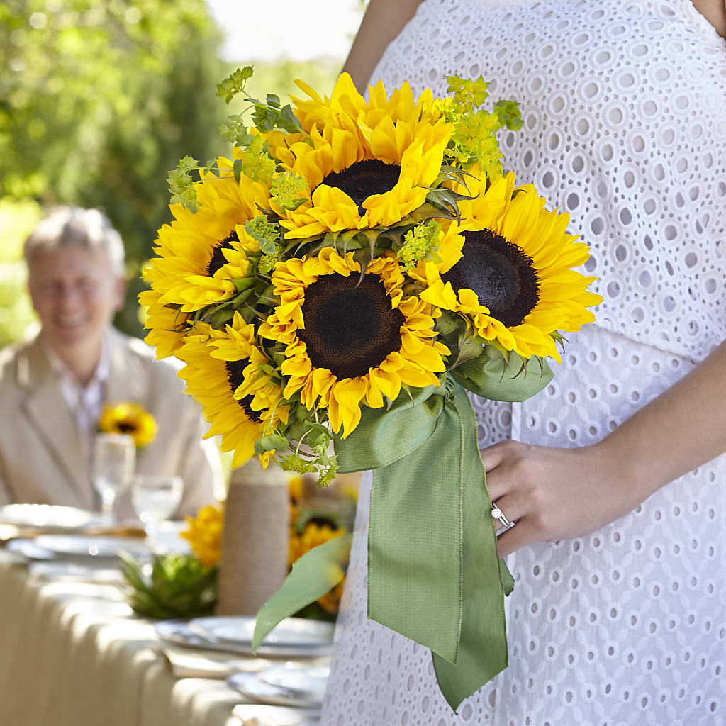 Free Spirit Bouquet – Salon Diane Aubin Fleuriste Inc., Jonquiere PQ
