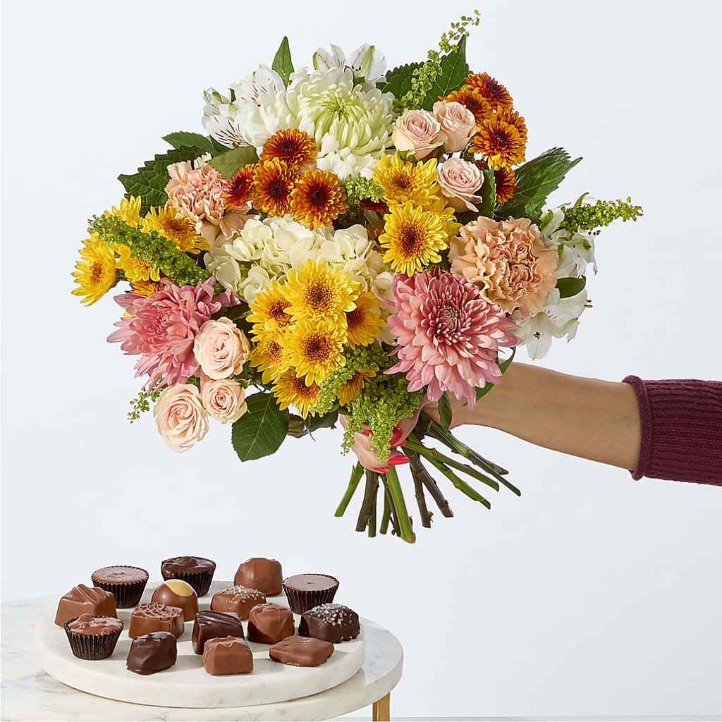 Fall Celebration Bouquet –  Salon Diane Aubin Fleuriste Inc., Jonquiere PQ