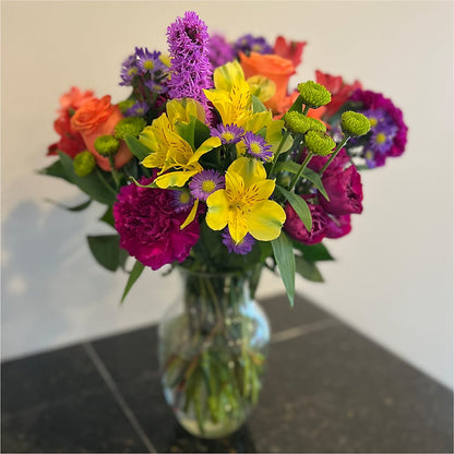 Bold & Bright – A Florist Original –  Salon Diane Aubin Fleuriste Inc., Jonquiere PQ