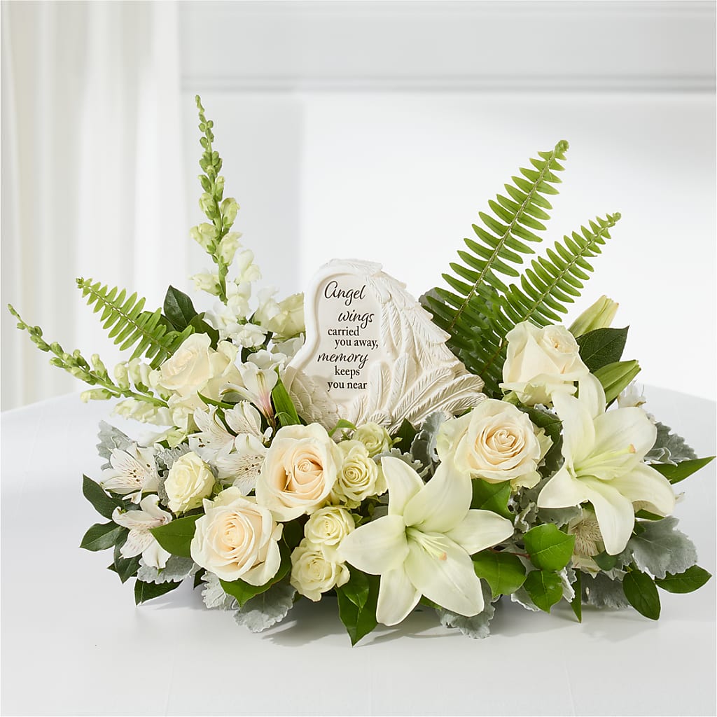 Holding You Close Arrangement –  Salon Diane Aubin Fleuriste Inc., Jonquiere PQ