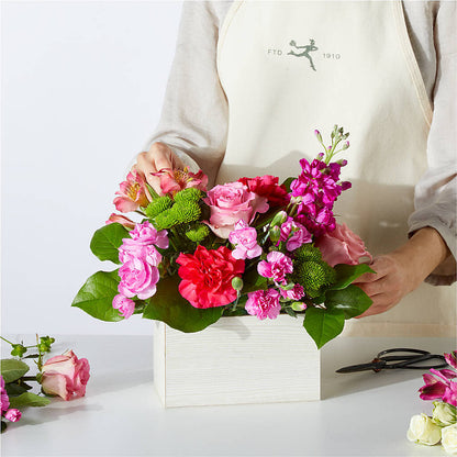 Sweetberry Box – A Florist Original –  Salon Diane Aubin Fleuriste Inc., Jonquiere PQ
