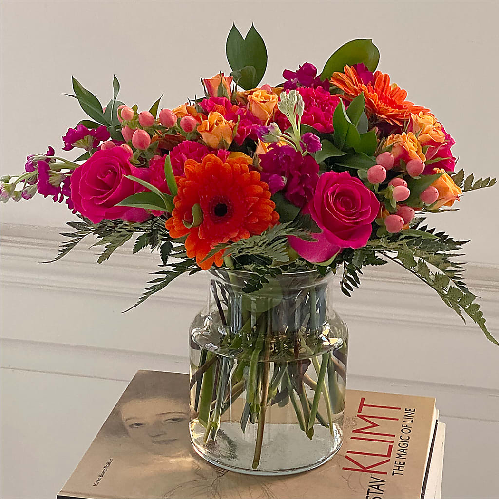 Fiesta Bouquet –  Salon Diane Aubin Fleuriste Inc., Jonquiere PQ