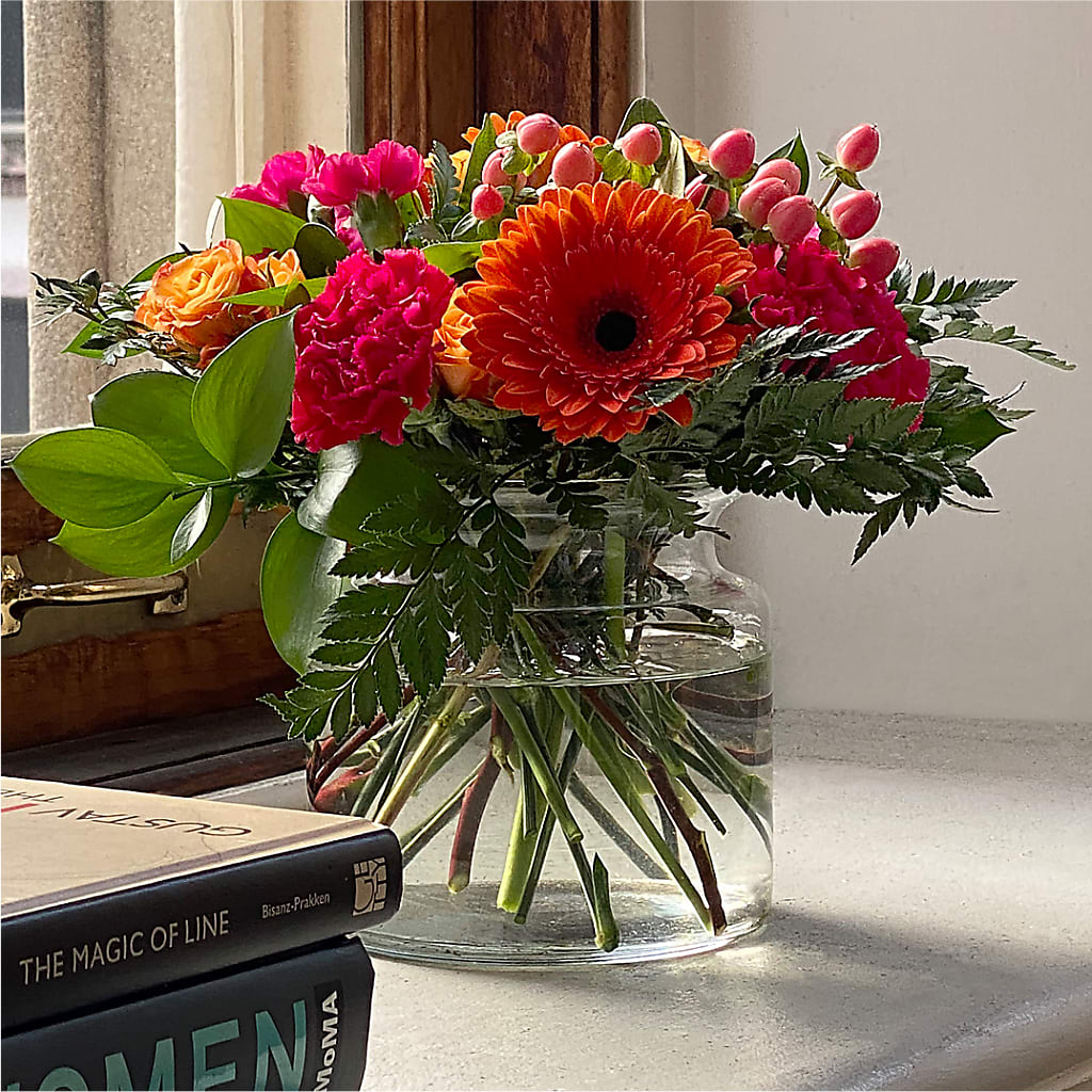 Fiesta Bouquet –  Salon Diane Aubin Fleuriste Inc., Jonquiere PQ