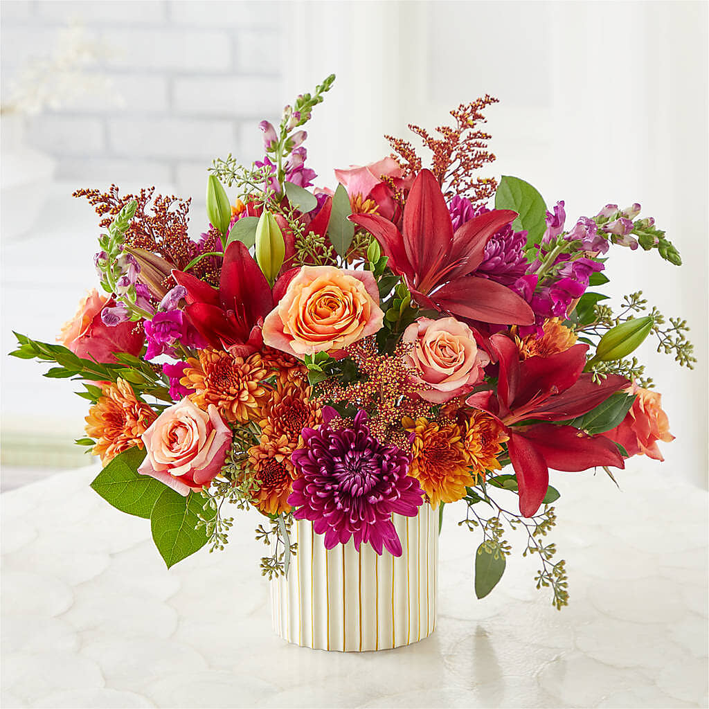 Burgundy Landscape Bouquet –  Salon Diane Aubin Fleuriste Inc., Jonquiere PQ