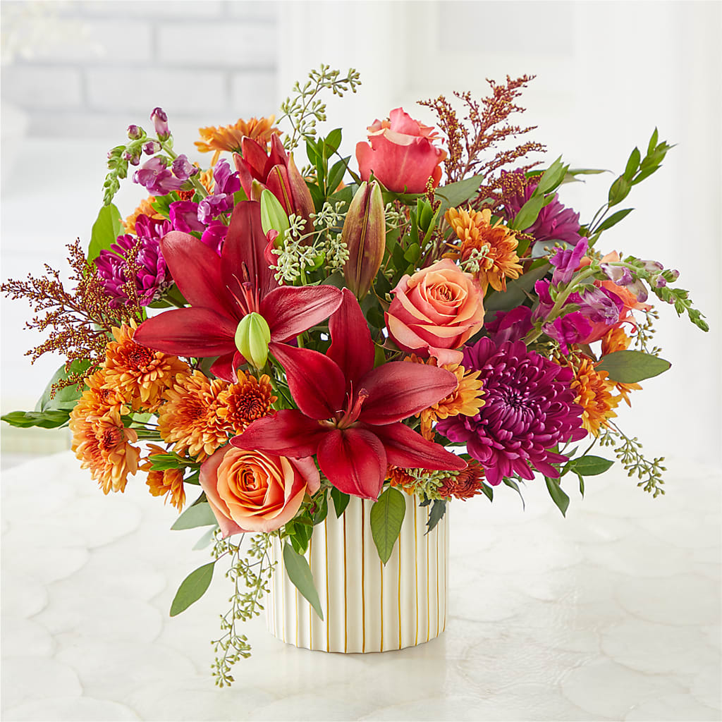Burgundy Landscape Bouquet –  Salon Diane Aubin Fleuriste Inc., Jonquiere PQ