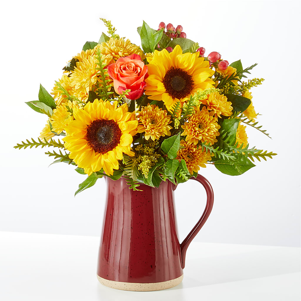 Scents of Autumn Bouquet –  Salon Diane Aubin Fleuriste Inc., Jonquiere PQ