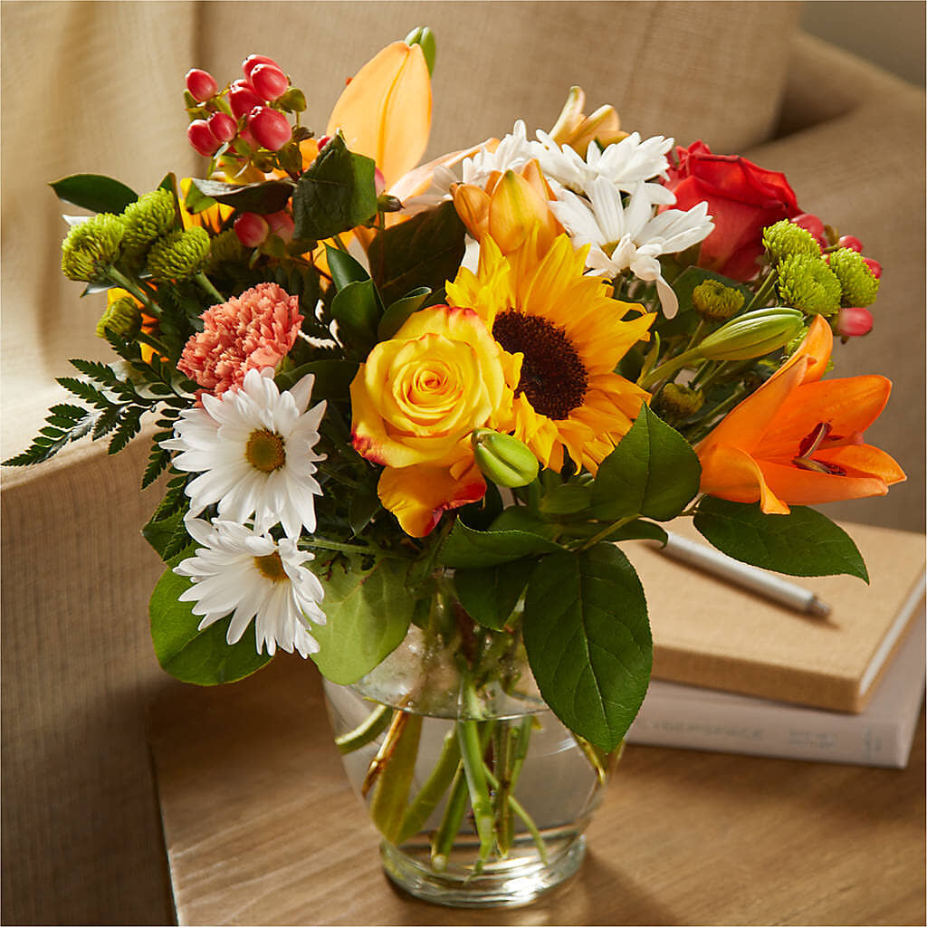 Fall Delight – A Florist Original –  Salon Diane Aubin Fleuriste Inc., Jonquiere PQ