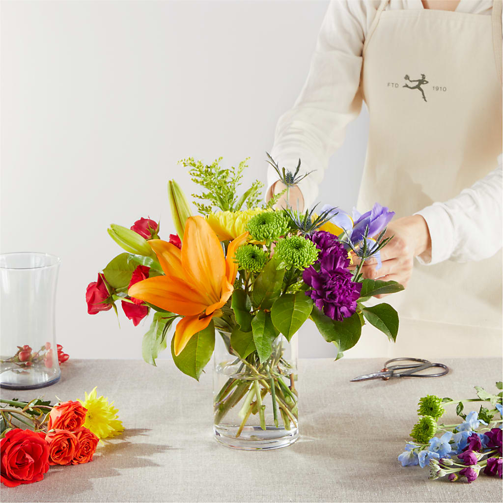 Summer Spectra - A Florist Original –  Salon Diane Aubin Fleuriste Inc., Jonquiere PQ