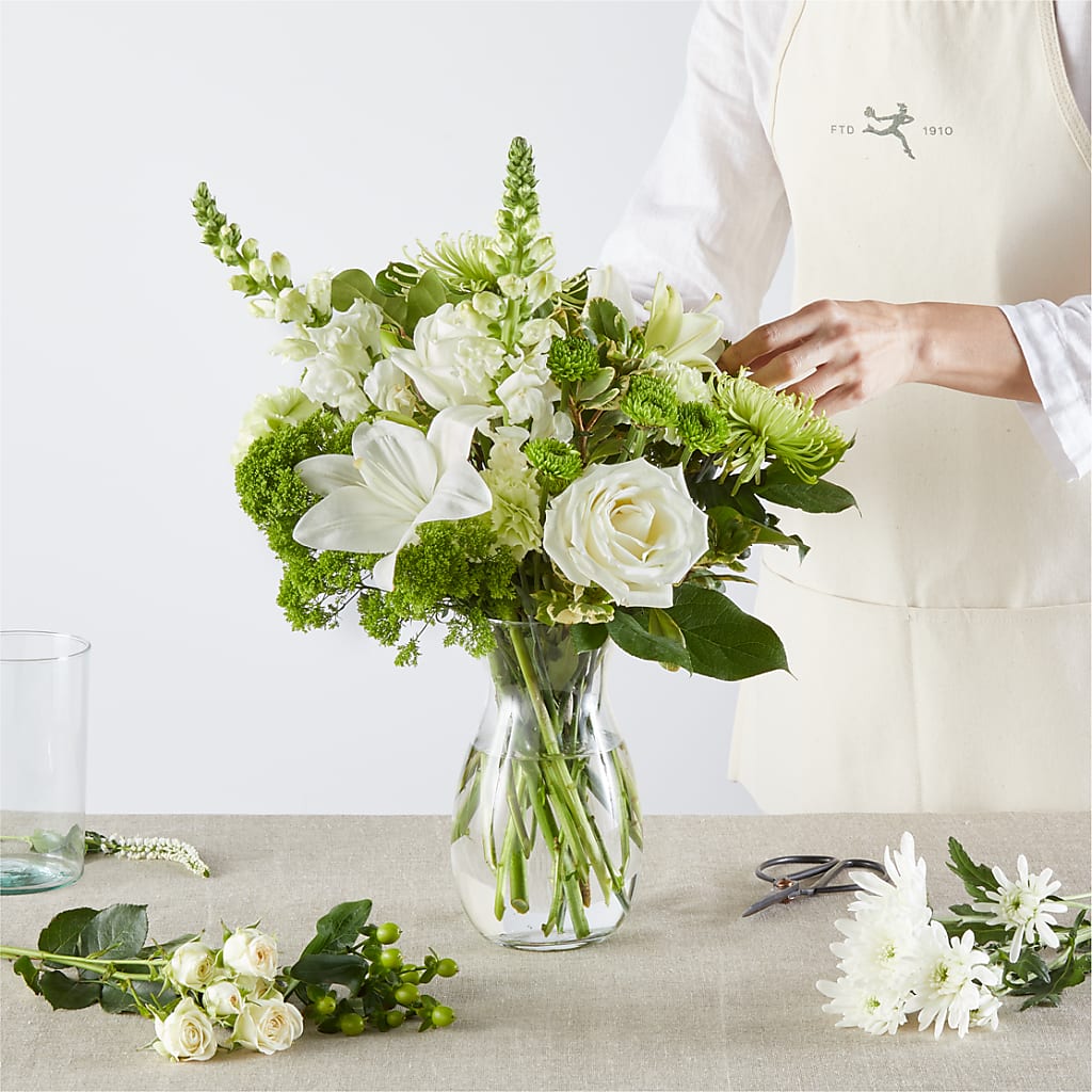 Irish Garden - A Florist Original –  Salon Diane Aubin Fleuriste Inc., Jonquiere PQ