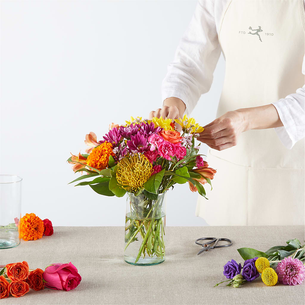 Feast of Color – A Florist Original –  Salon Diane Aubin Fleuriste Inc., Jonquiere PQ