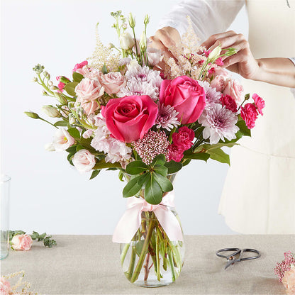 Pink Ribbon - A Florist Original –  Salon Diane Aubin Fleuriste Inc., Jonquiere PQ