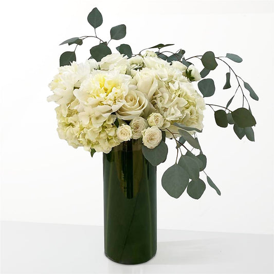 The Pearl –  Salon Diane Aubin Fleuriste Inc., Jonquiere PQ