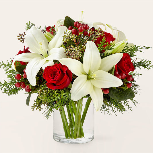 Glittering Lights Bouquet –  Salon Diane Aubin Fleuriste Inc., Jonquiere PQ