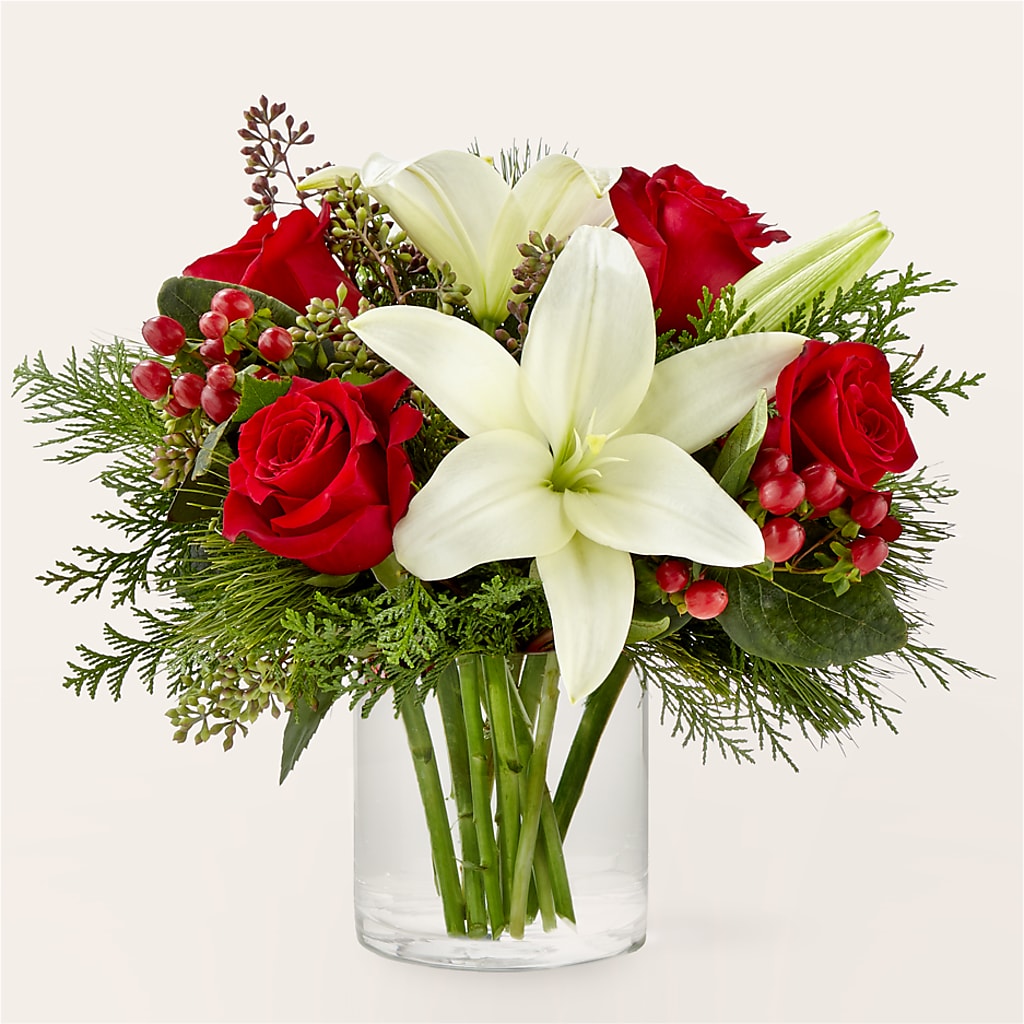 Glittering Lights Bouquet –  Salon Diane Aubin Fleuriste Inc., Jonquiere PQ