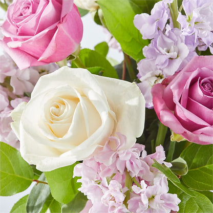 Springtime Spritz Bouquet –  Salon Diane Aubin Fleuriste Inc., Jonquiere PQ