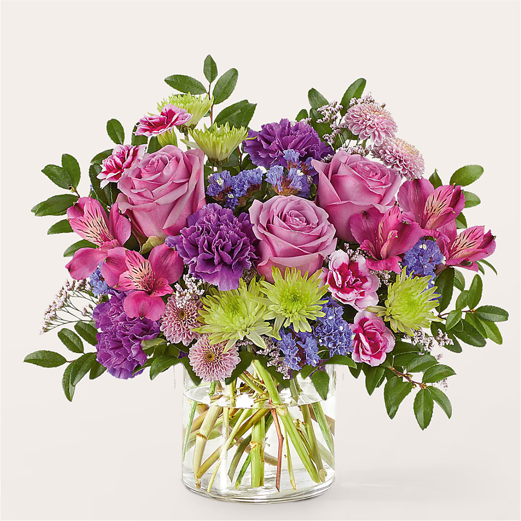 Glass Half Full Bouquet –  Salon Diane Aubin Fleuriste Inc., Jonquiere PQ