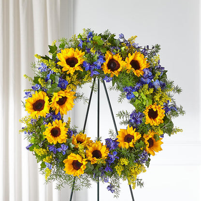 Bright Rays Wreath –  Salon Diane Aubin Fleuriste Inc., Jonquiere PQ