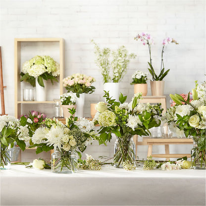 Classic Ivory – A Florist Original –  Salon Diane Aubin Fleuriste Inc., Jonquiere PQ