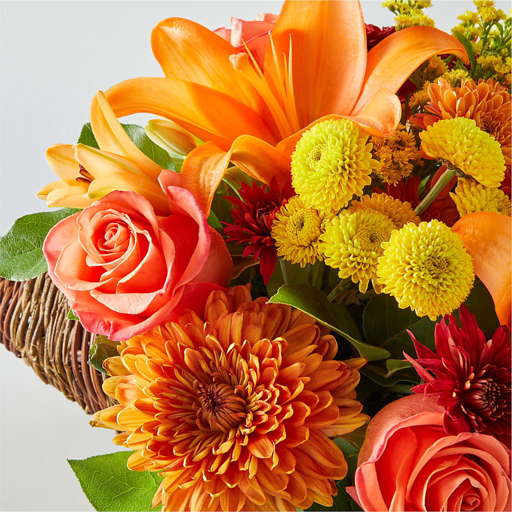 Bouquet of Blessings Cornucopia –  Salon Diane Aubin Fleuriste Inc., Jonquiere PQ