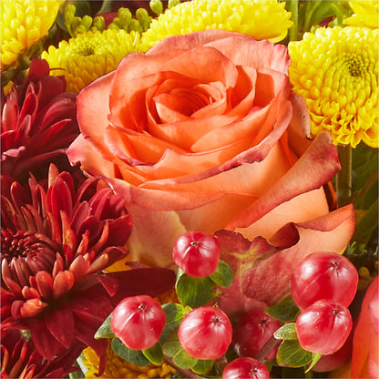 Apple Picking Bouquet –  Salon Diane Aubin Fleuriste Inc., Jonquiere PQ