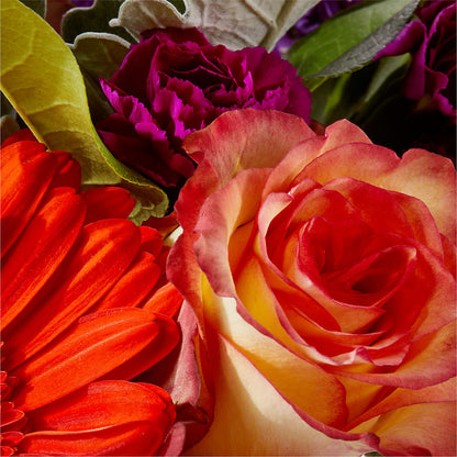 Sangria Bouquet –  Salon Diane Aubin Fleuriste Inc., Jonquiere PQ