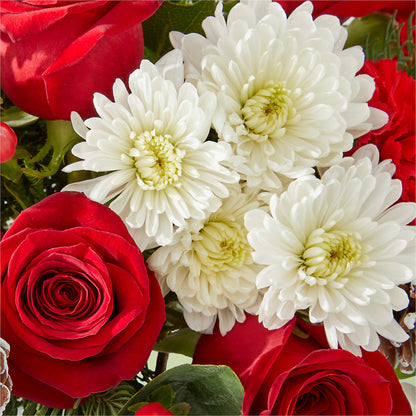 Snow Angel Bouquet –  Salon Diane Aubin Fleuriste Inc., Jonquiere PQ