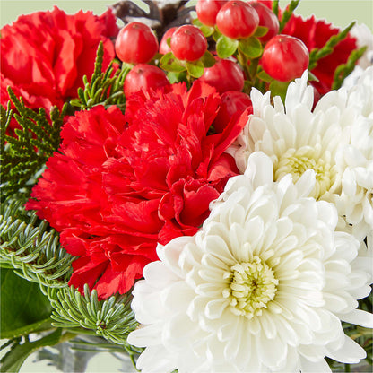Snow Angel Bouquet –  Salon Diane Aubin Fleuriste Inc., Jonquiere PQ