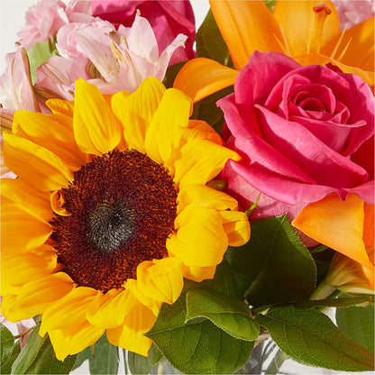 In Full Swing Bouquet –  Salon Diane Aubin Fleuriste Inc., Jonquiere PQ