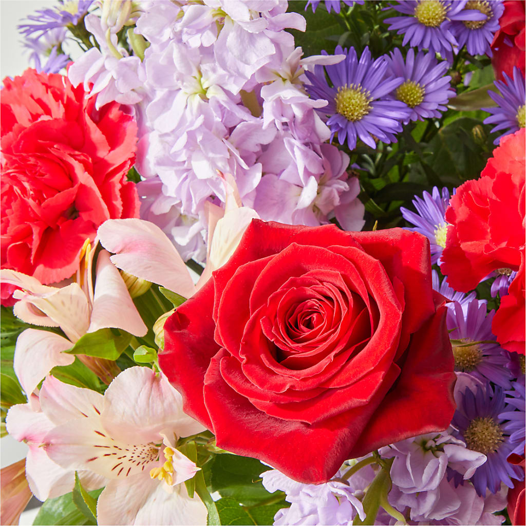 Your Majesty Bouquet –  Salon Diane Aubin Fleuriste Inc., Jonquiere PQ