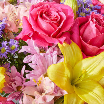 Sprinkles Bouquet –  Salon Diane Aubin Fleuriste Inc., Jonquiere PQ