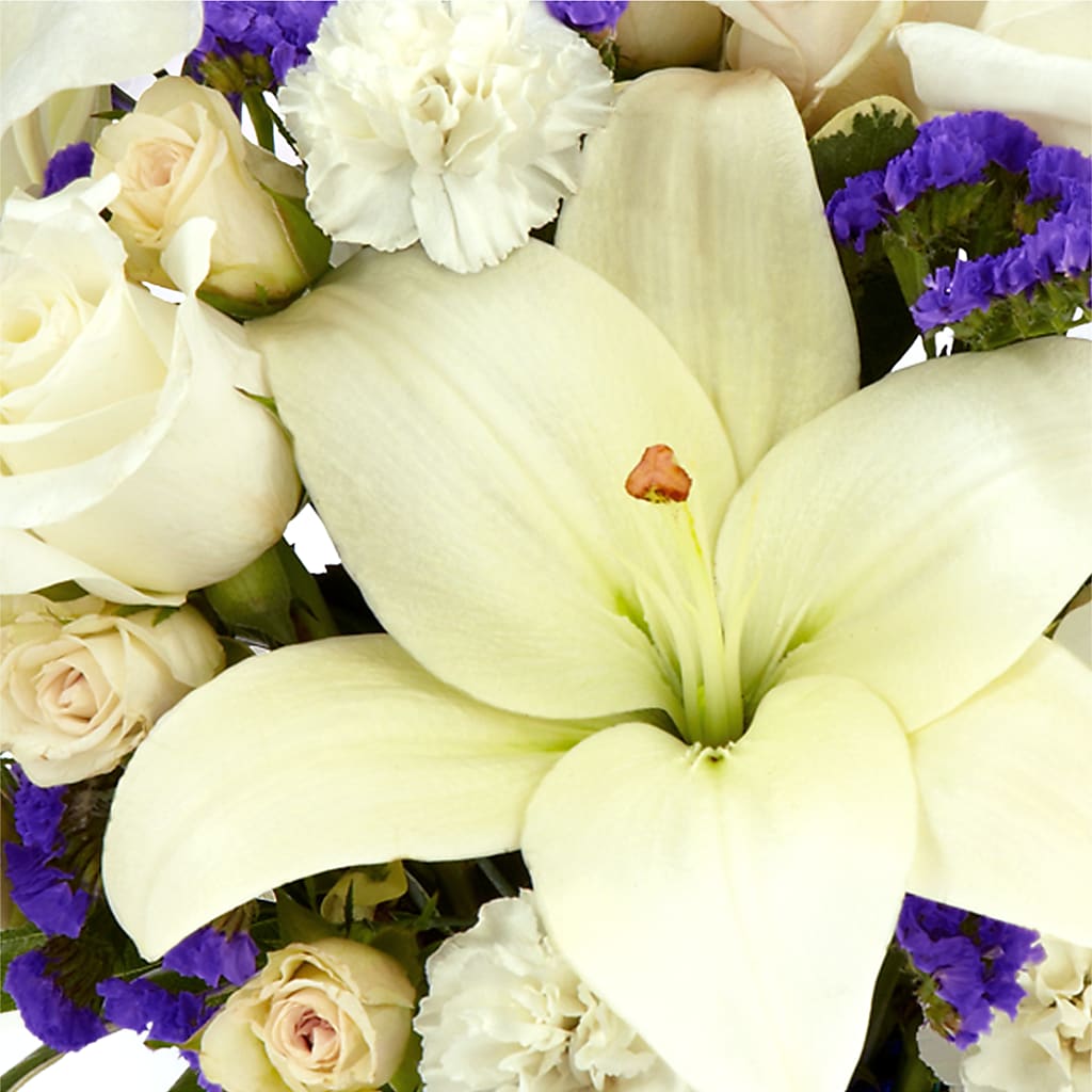 Sapphire Rush Bouquet –  Salon Diane Aubin Fleuriste Inc., Jonquiere PQ