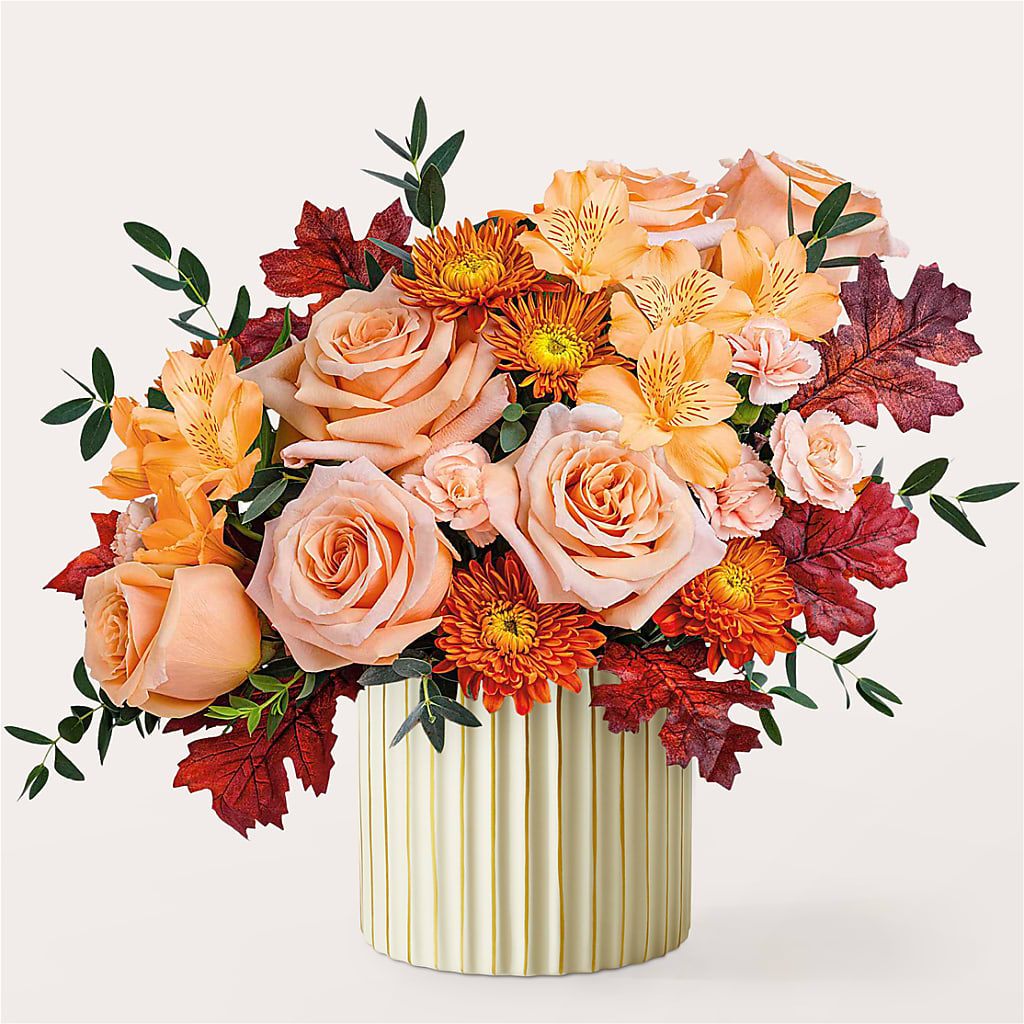 Spiced Latte Bouquet with Ivory Vase –  Salon Diane Aubin Fleuriste Inc., Jonquiere PQ