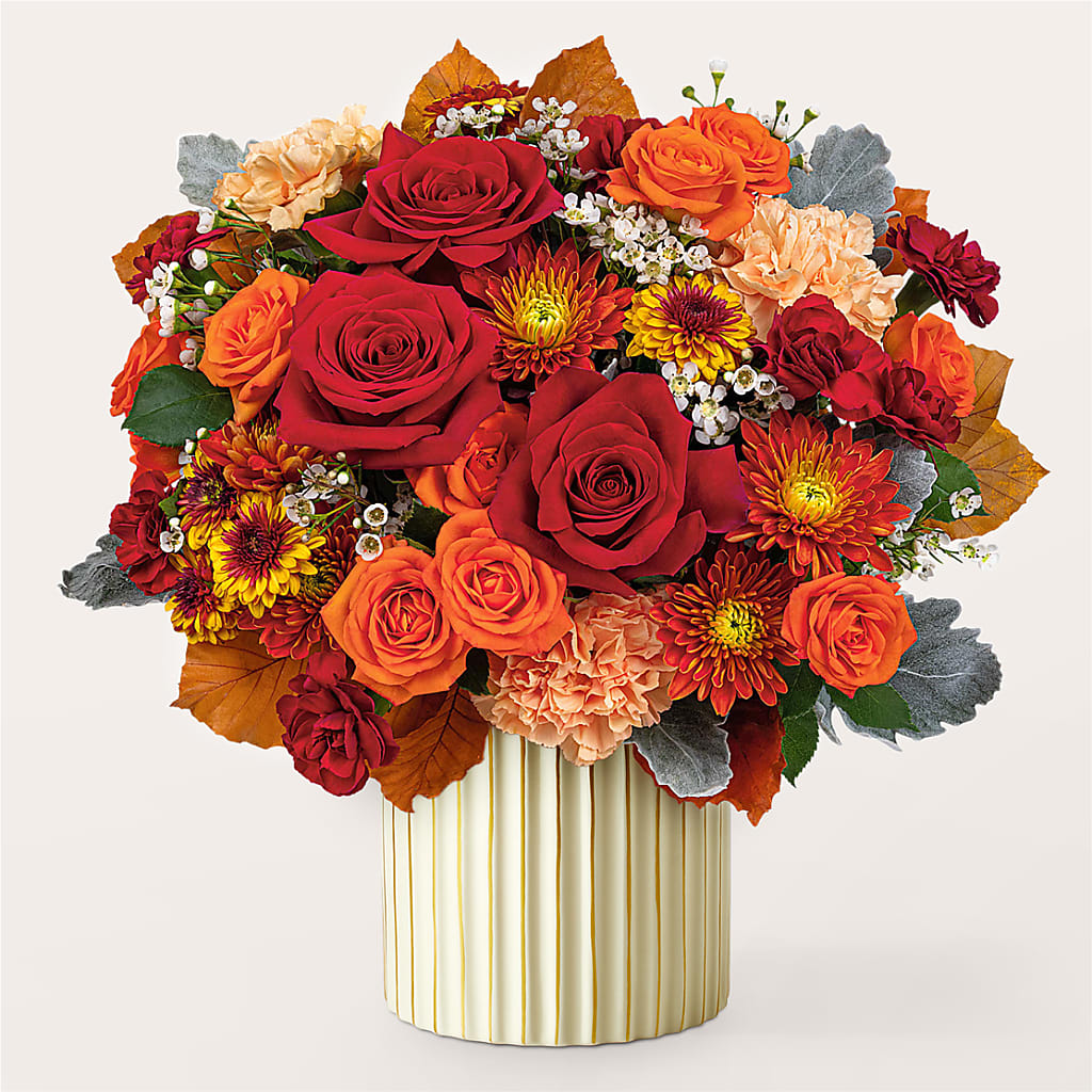 Merlot Bouquet with Ivory Vase –  Salon Diane Aubin Fleuriste Inc., Jonquiere PQ