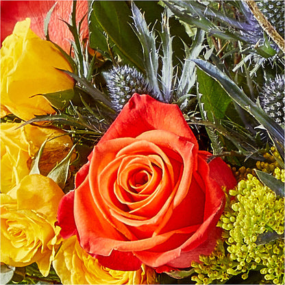 Disco Bouquet –  Salon Diane Aubin Fleuriste Inc., Jonquiere PQ