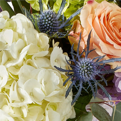 Porch Swing Bouquet –  Salon Diane Aubin Fleuriste Inc., Jonquiere PQ