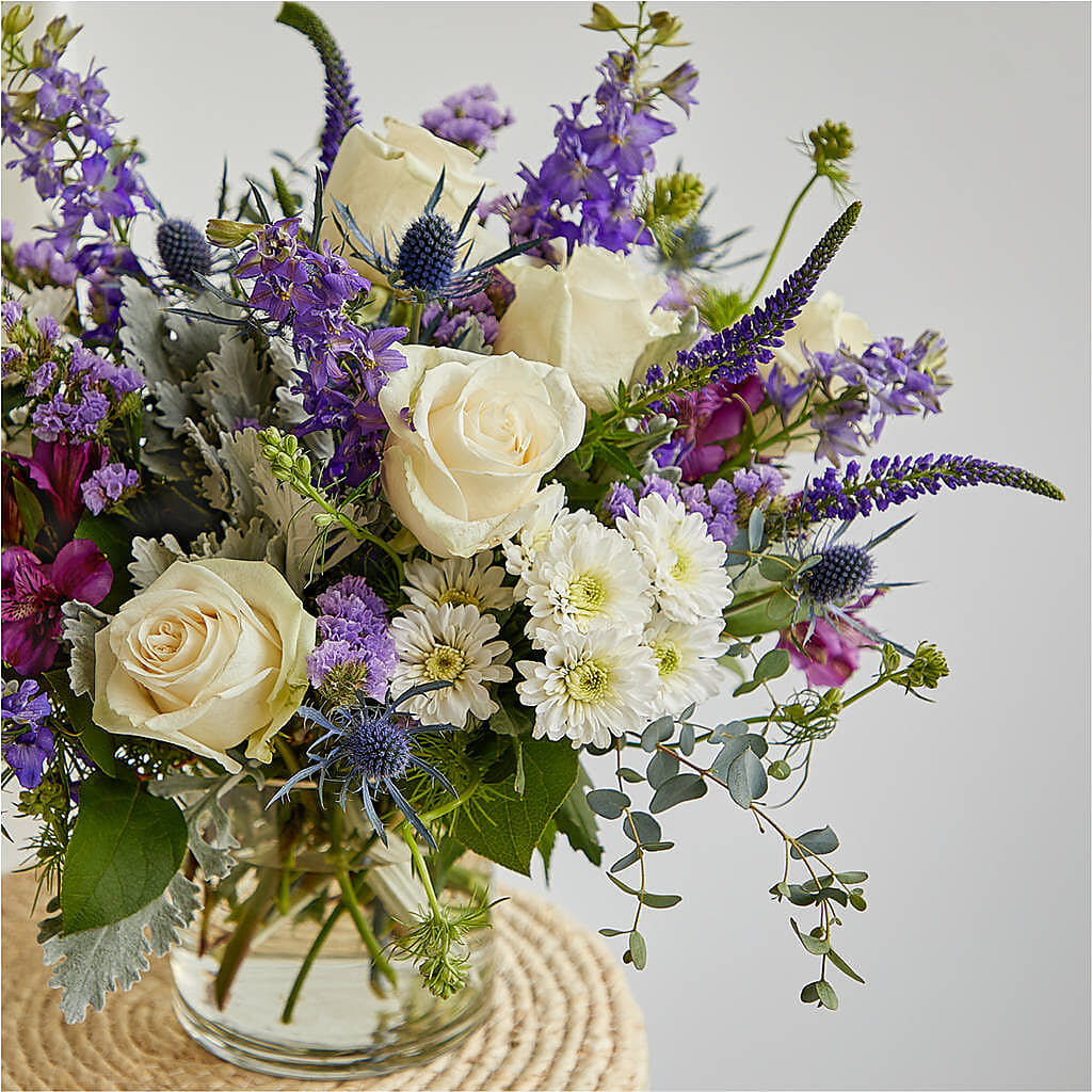 Shooting Star Bouquet –  Salon Diane Aubin Fleuriste Inc., Jonquiere PQ