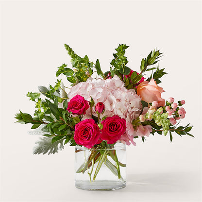 Glitz & Glam Bouquet –  Salon Diane Aubin Fleuriste Inc., Jonquiere PQ