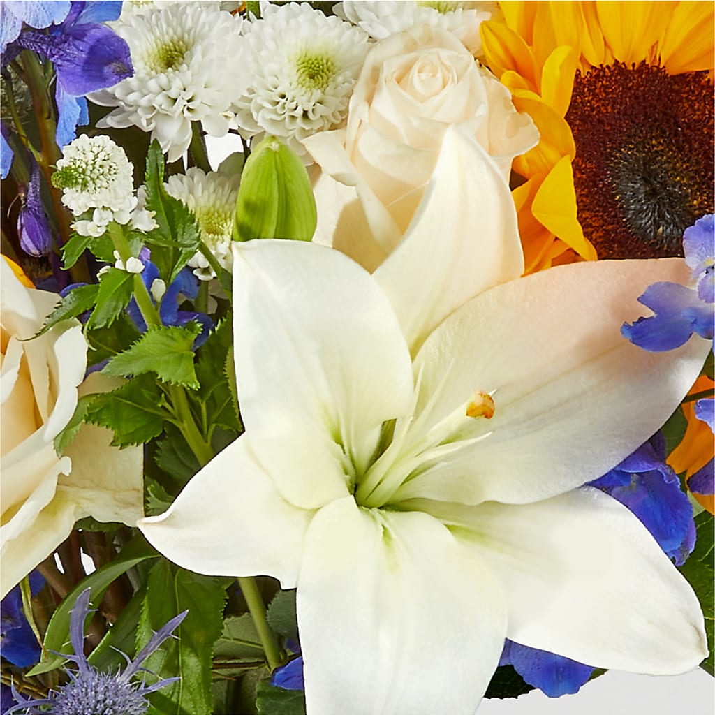 Wonderfully Sunny Bouquet –  Salon Diane Aubin Fleuriste Inc., Jonquiere PQ