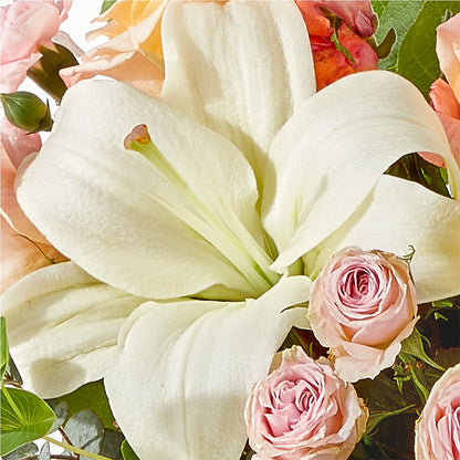 Grapefruit Splash Bouquet –  Salon Diane Aubin Fleuriste Inc., Jonquiere PQ