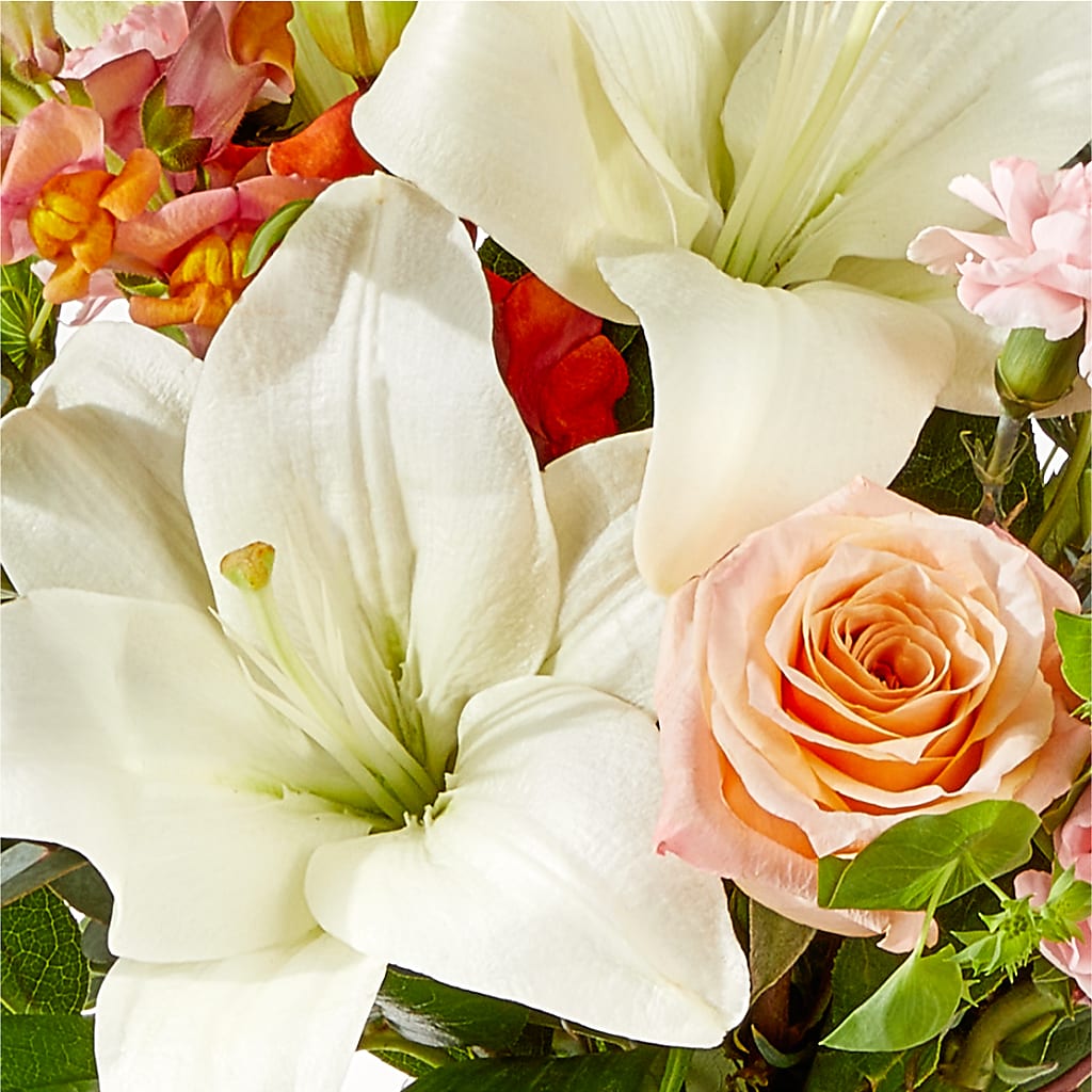 Grapefruit Splash Bouquet –  Salon Diane Aubin Fleuriste Inc., Jonquiere PQ