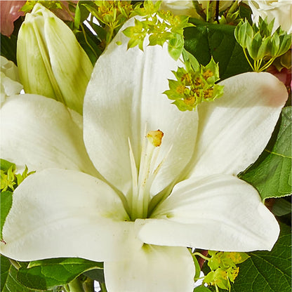 Fondly Bouquet –  Salon Diane Aubin Fleuriste Inc., Jonquiere PQ