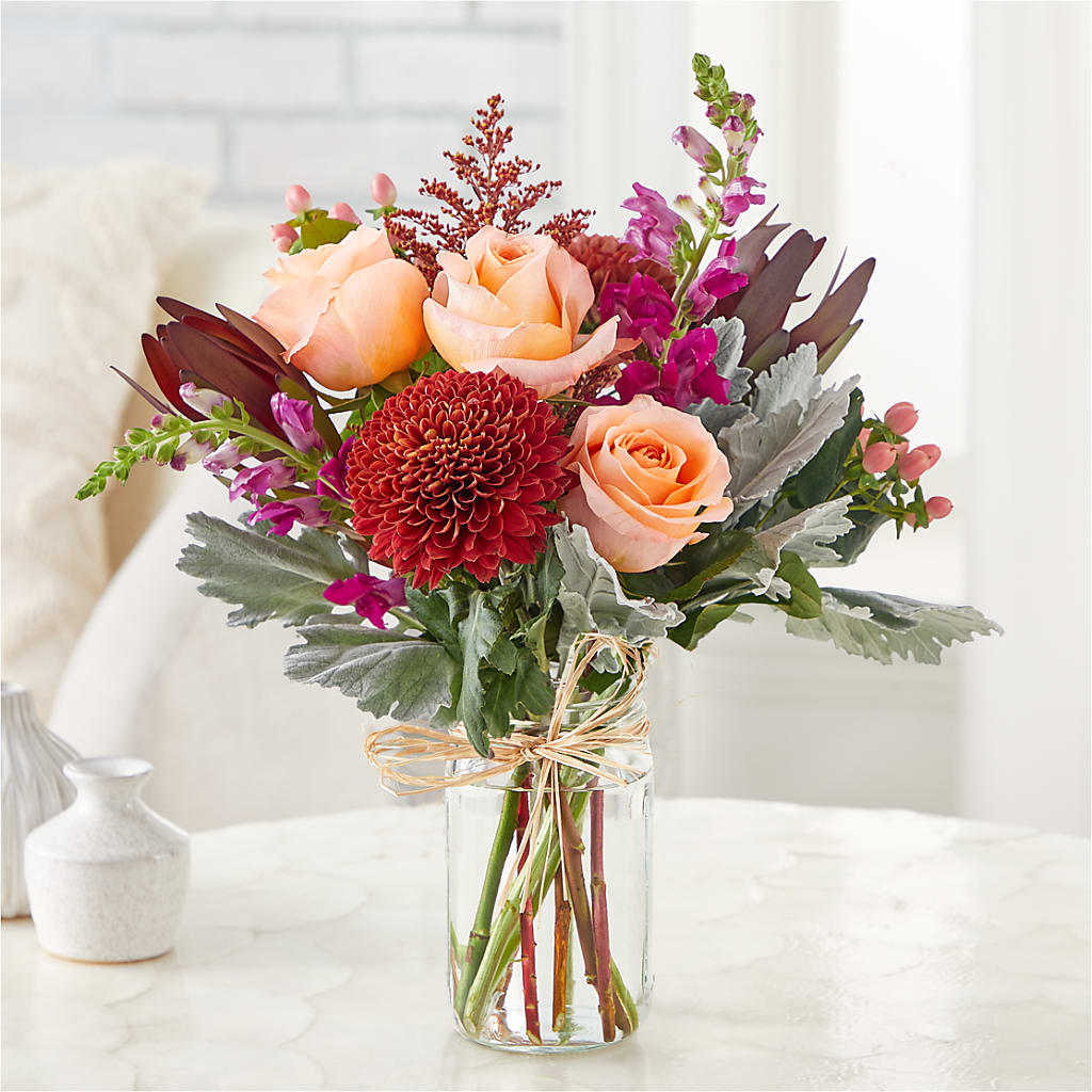 Moody Hues Bouquet –  Salon Diane Aubin Fleuriste Inc., Jonquiere PQ